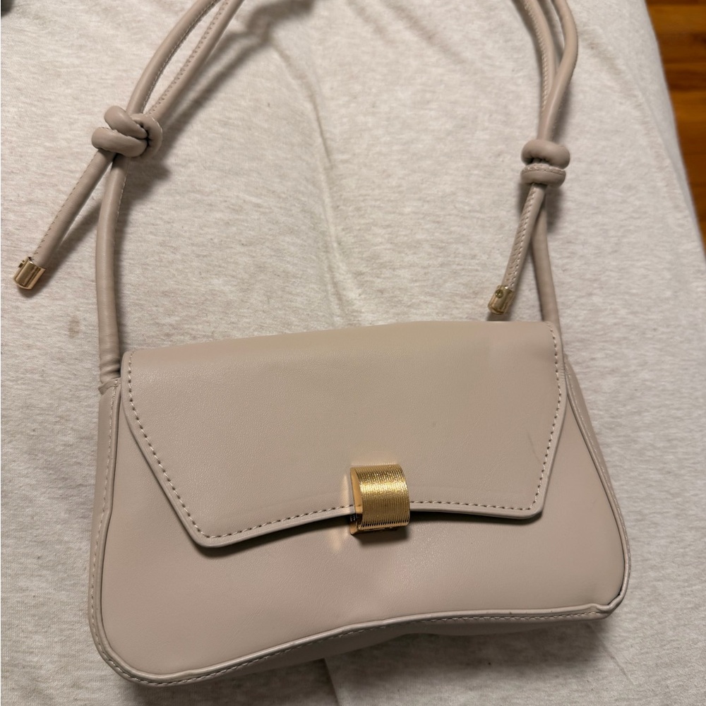 Women's Cream Shoulder Bag with Gold Accent